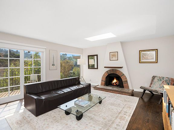 3rd image of 2640 Bronholly Dr