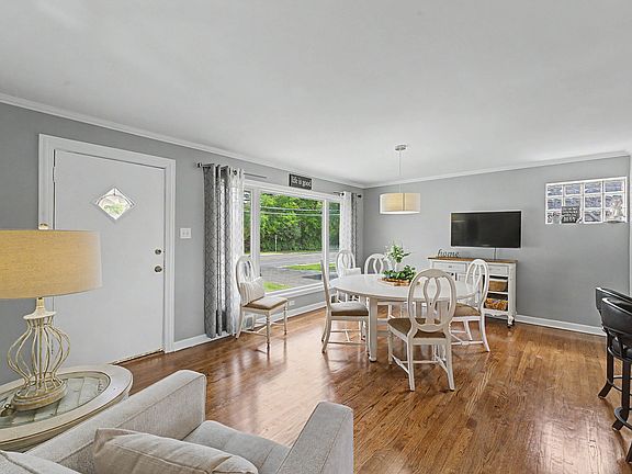 5th image of 2531 Glenview Rd