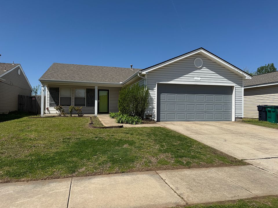 1st image of 15513 Lily Garden Ln