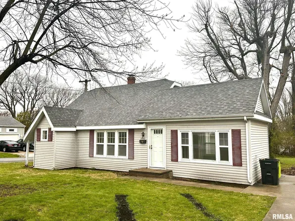 1940 Cedar St, Jacksonville, IL 62650