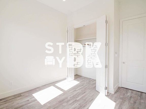 5th image of 2101 Pacific St #2