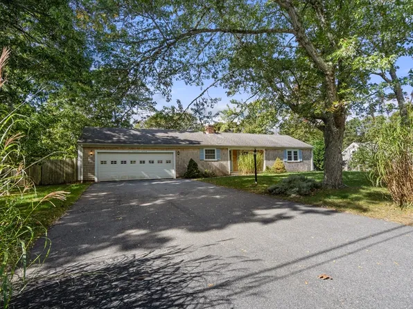 25 Ronda Ln, Dennis, MA 02638