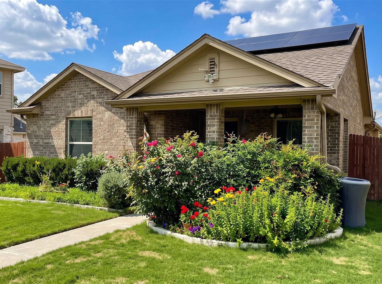 3 bed, 2.0 bath, 1380 sqft, $2,195 — Photo 3
