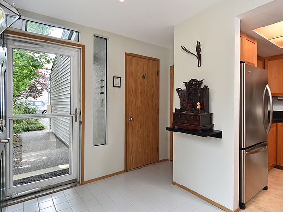 4th image of 19200 15th Ave NW #19212