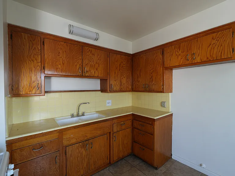 201 Grandview Dr #205-1/2 — Photo 6