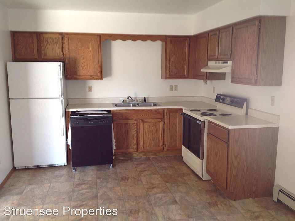 2nd image of 2345 Clover St APT D