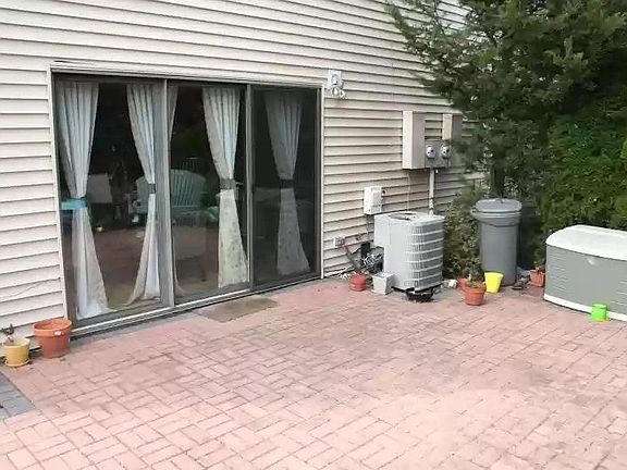2nd image of 98 Saint Anns Ct