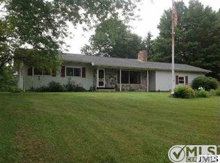 9600 Maple Dale Rd, Horton, MI 49246