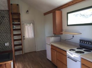 17045 Nickleen St, Anchorage, AK 99516