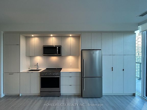 5th image of 30 Inn On The Park Dr #2207