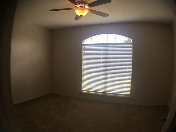 5th image of 1540 Estalote Ave