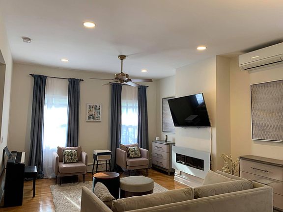 5th image of 31 Storm St #1