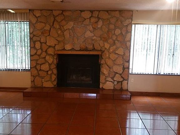 5th image of 718 Brassie Ln