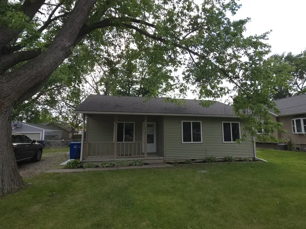 2125 44th St, Moline, IL 61265