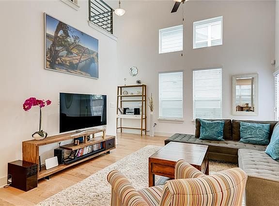 5th image of 7407 Oberon St #13