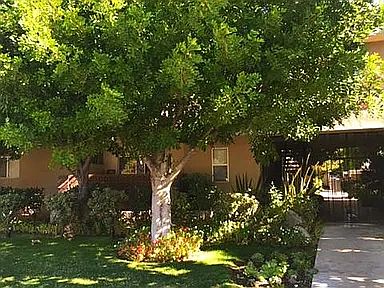 2nd image of 4804 Gaviota Ave APT 202