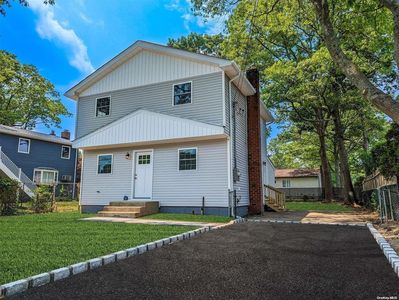 98 Coates Avenue, Holbrook, NY, 11741
