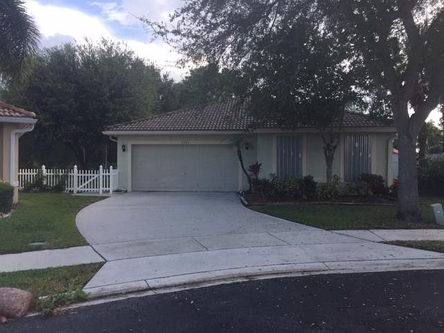 1st image of 1201 Fosters Mill Ln