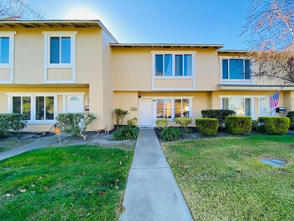 1st image of 424 Avenida Arboles