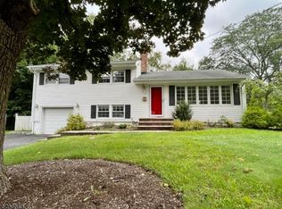 35 Afton Dr, Florham Park, NJ 07932