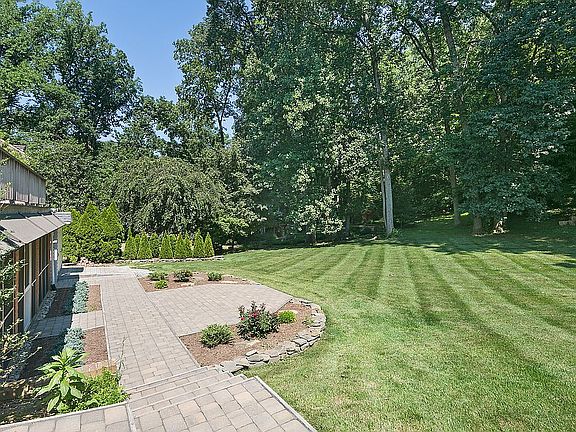 5th image of 6605 Tilden Ln