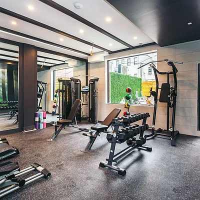 Rented by Nooklyn NYC LLC | media 13