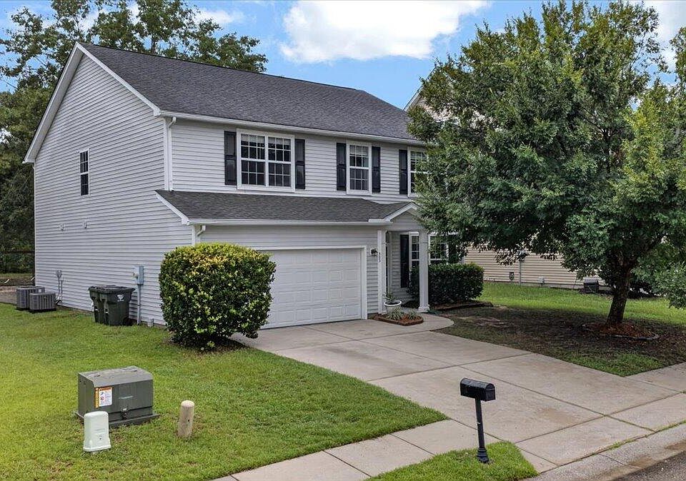 1st image of 303 Sabal Palmetto Ct