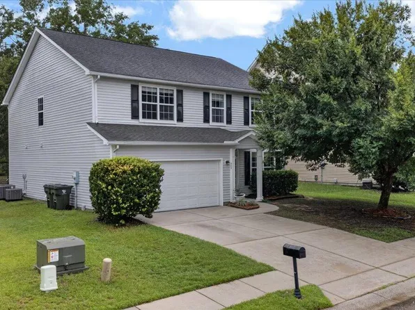 303 Sabal Palmetto Ct, Moncks Corner, SC 29461