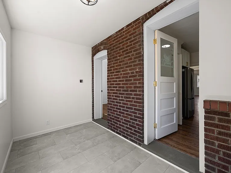5006 Tholozan Ave #A — Photo 12