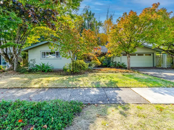 2932 Wingate St, Eugene, OR 97408