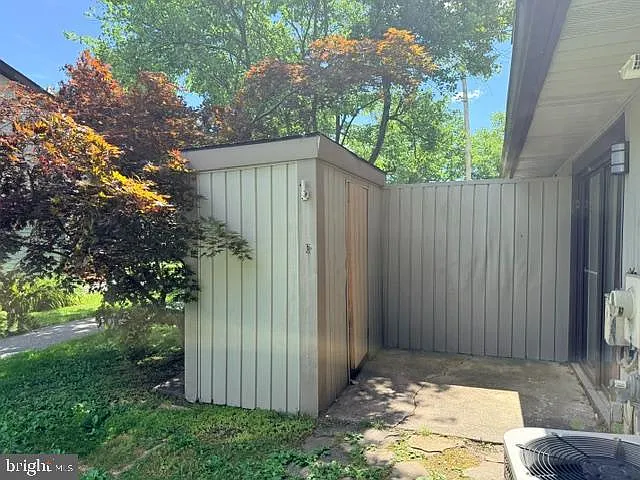 47 King Henry Cir #47 — Photo 25