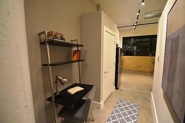 Laclede Lofts — Photo 23