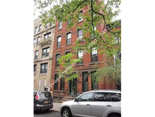 Rented by Douglas Elliman | media 7