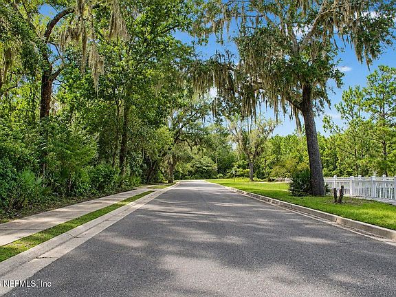 3rd image of 85245 SOUTHERN CREEK Boulevard