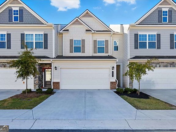 2nd image of 91 Pinnacle Way