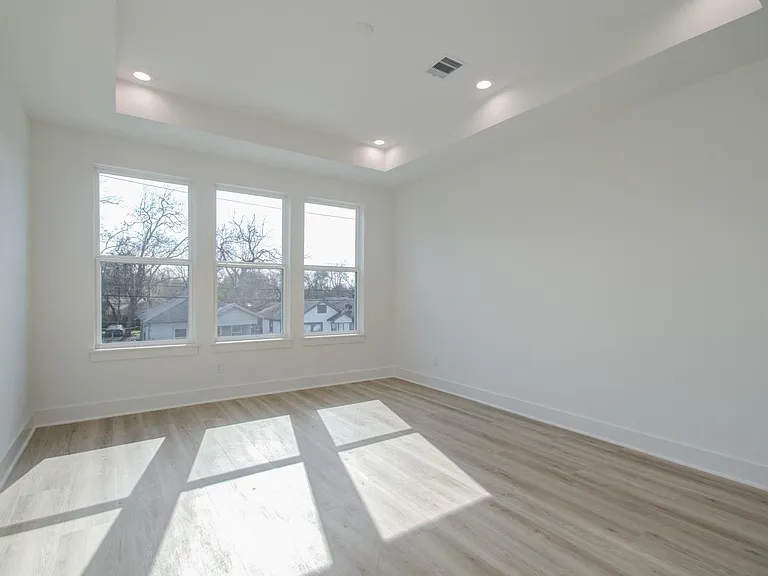 4425 Providence St — Photo 28