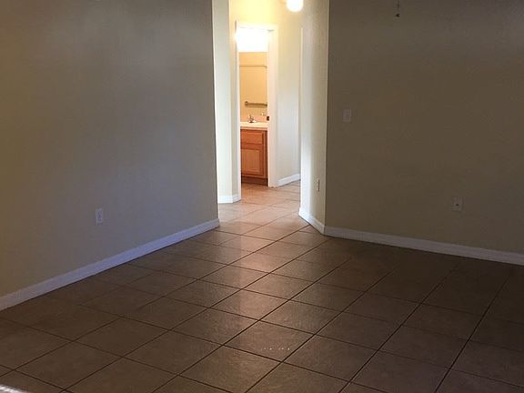 4th image of 3423 NE 55th Ave Unit 2