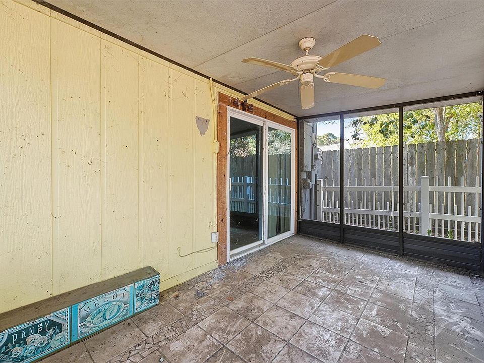 32nd image of 3523 Woodland Ln