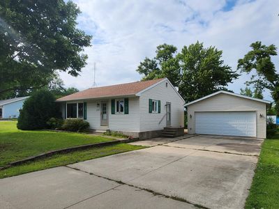 1110 Highway Ave, Bird Island, MN, 55310
