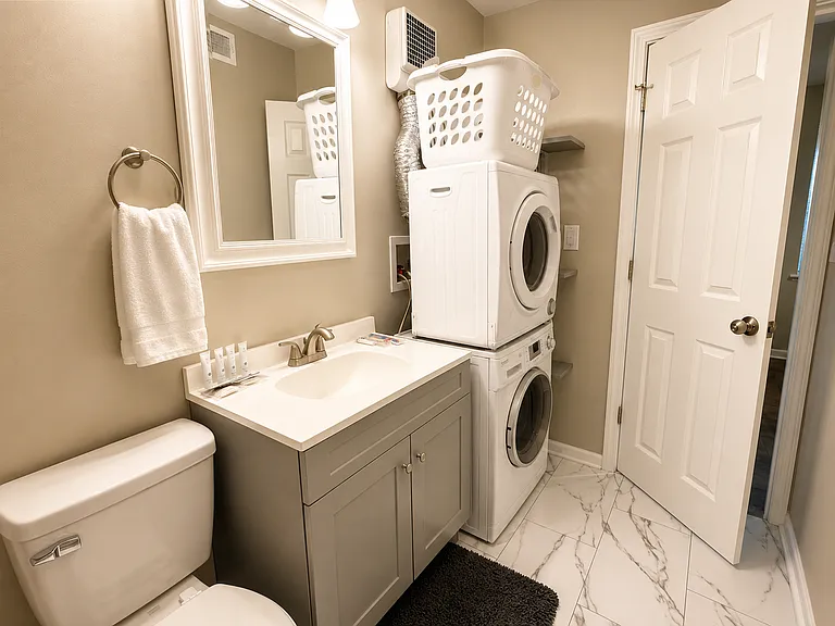 213 N Ann St #6 — Photo 12