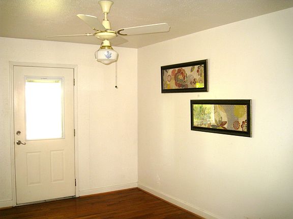 4th image of 2312 W Avenue L