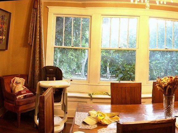Formal dining room