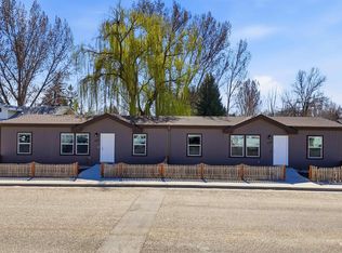 352 &AMP; 374 E Idaho St, Middleton, ID 83644