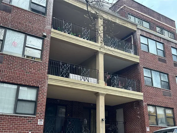 71-17 162nd Street #2E, Fresh Meadows, NY 11365
