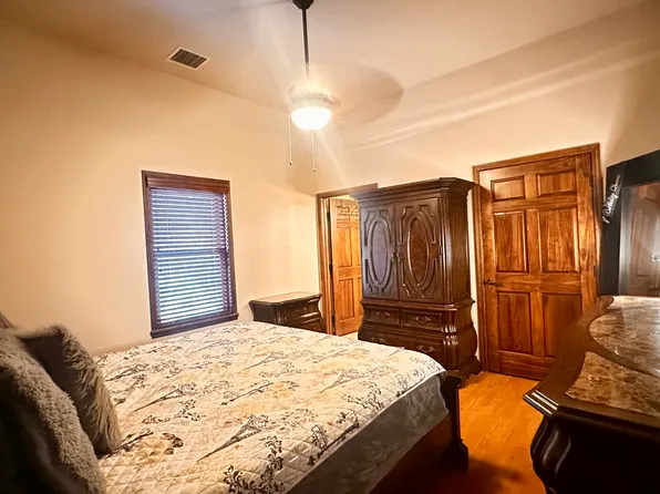 2450 S White Mountain Rd #A, Show Low, AZ 85901