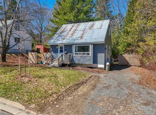 683 Hanson St, Fredericton, NB E3B 4A1