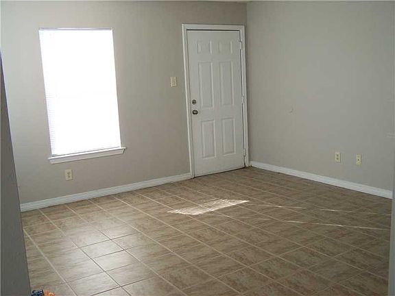 5th image of 3530 N Homestead Dr