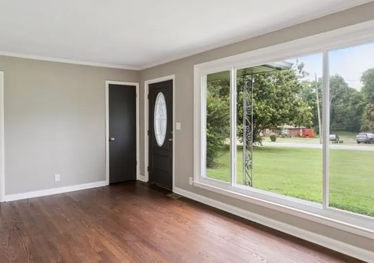 801 Lemont Dr — Photo 12