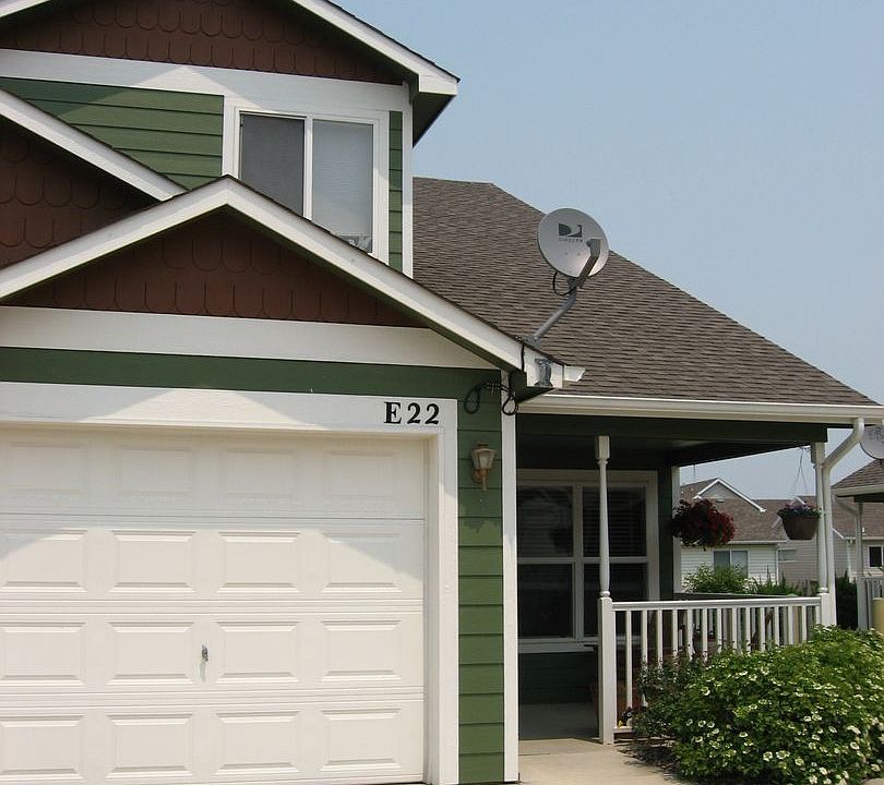 1st image of 802 Waterglen Dr Unit E22