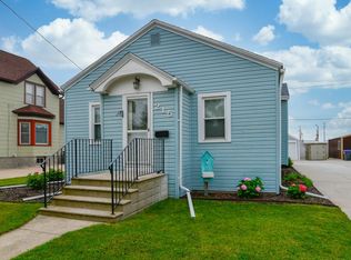 215 Bond St, Neenah, WI 54956